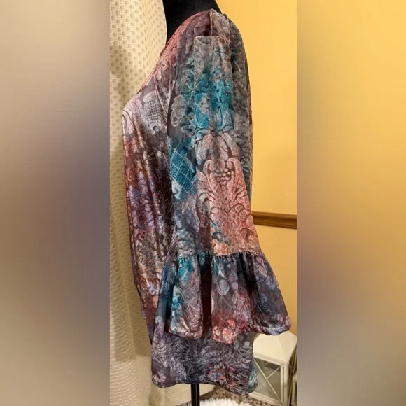 bryn Walker Fran Top in the Moondance featuring velvet burnout fabric Blouse - Picture 3 of 9